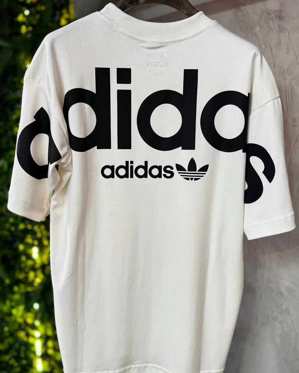 Camiseta Adidas Premium — Modelo 01