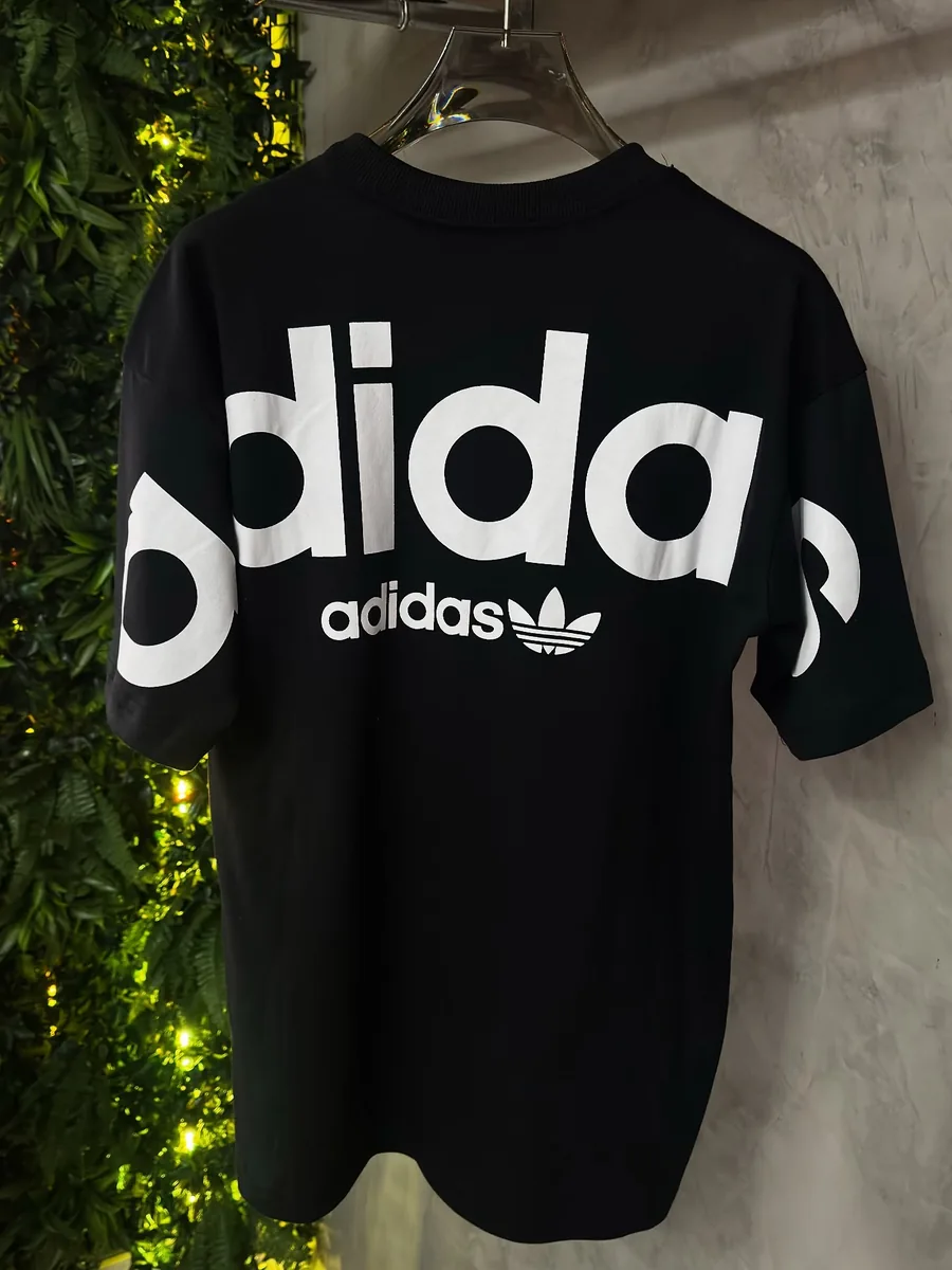 Camiseta Adidas Premium — Modelo 09